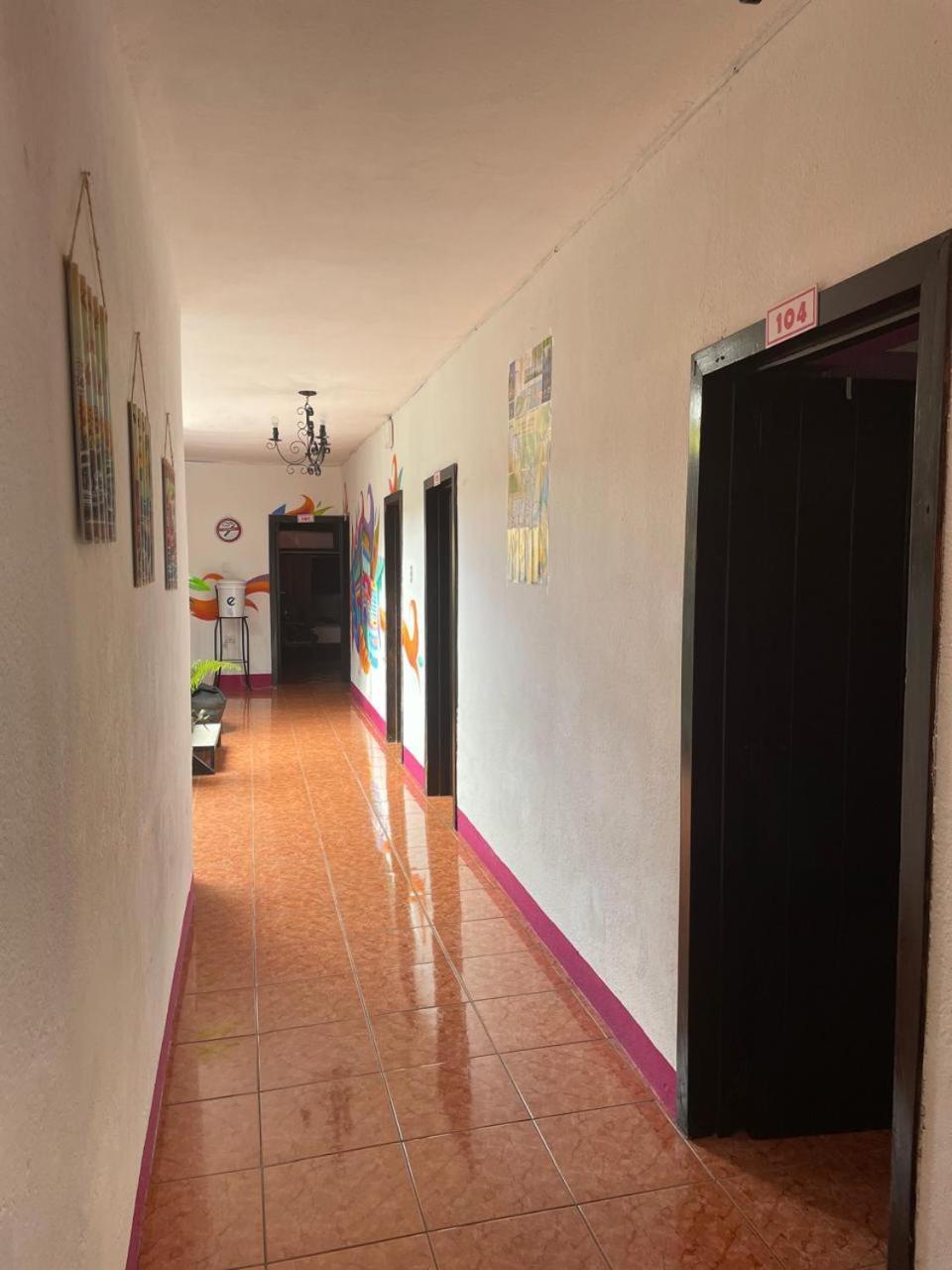 One Day Trip Hostel Antigua Eksteriør billede